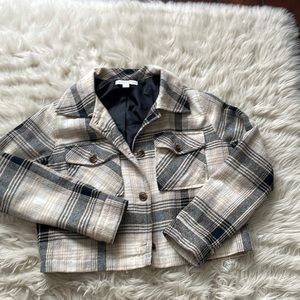 Cute cropped lined flannel jacket.